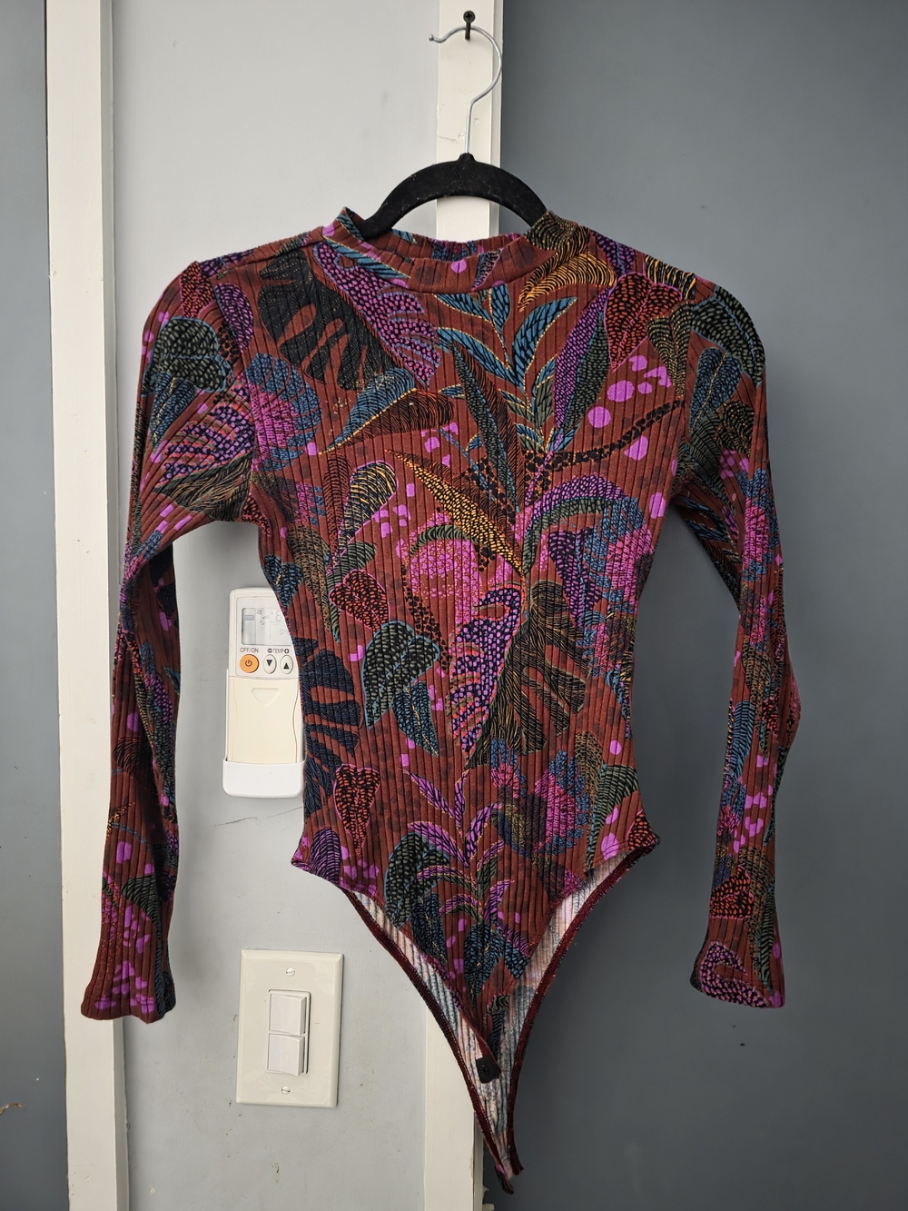 FARM Rio Multicolor Ribbed Long-Sleeve Bodysuit - Burgundy, Pink, Teal
